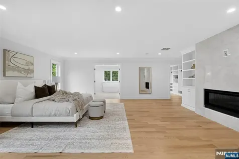 22 Northwood Avenue Demarest NJ 07627