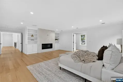 22 Northwood Avenue Demarest NJ 07627