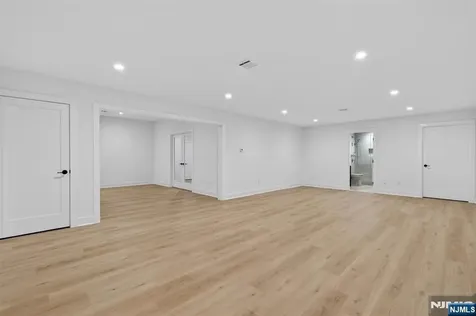 22 Northwood Avenue Demarest NJ 07627