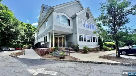 600 Godwin Avenue Midland Park NJ 07432