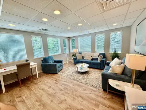 600 Godwin Avenue Midland Park NJ 07432
