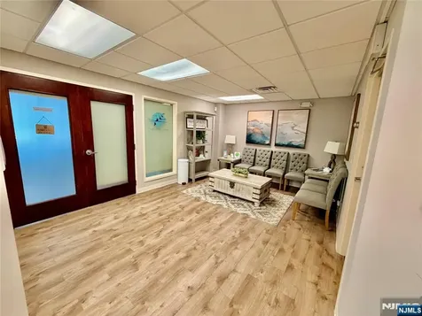 600 Godwin Avenue Midland Park NJ 07432