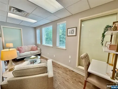 600 Godwin Avenue Midland Park NJ 07432