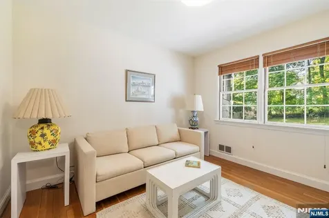 46 Kenmore Place Glen Rock NJ 07452