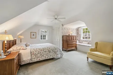 46 Kenmore Place Glen Rock NJ 07452