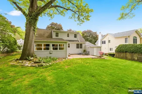 46 Kenmore Place Glen Rock NJ 07452