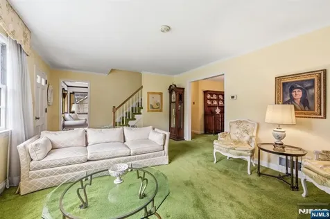 46 Kenmore Place Glen Rock NJ 07452