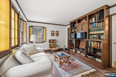 46 Kenmore Place Glen Rock NJ 07452