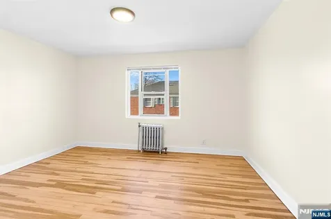 28 Sheffield Avenue Englewood NJ 07631