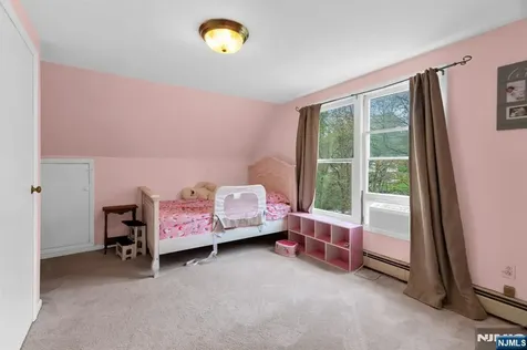 140 Papscoe Road West Milford NJ 07421