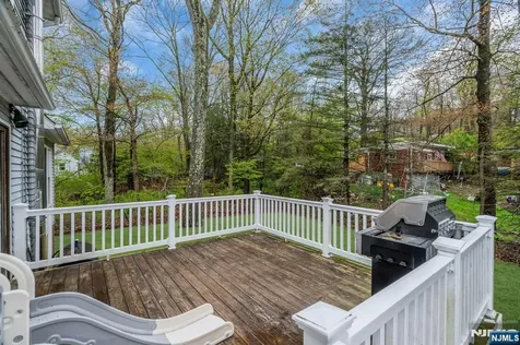 140 Papscoe Road West Milford NJ 07421