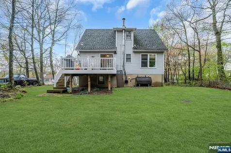 140 Papscoe Road West Milford NJ 07421