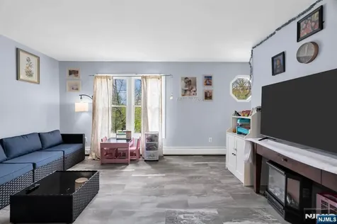 140 Papscoe Road West Milford NJ 07421