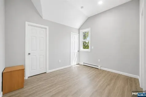 7 Belle Avenue Paterson NJ 07522