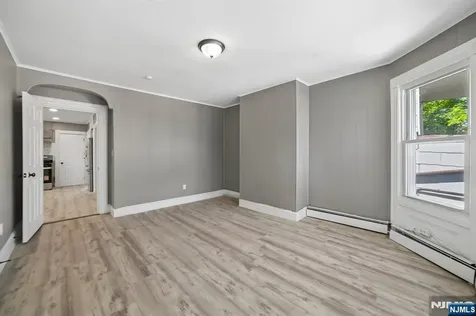 7 Belle Avenue Paterson NJ 07522
