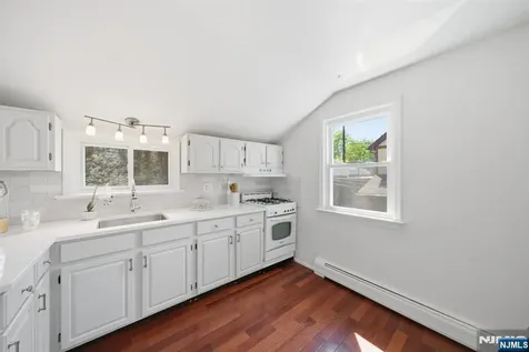 386 Kinderkamack Road Oradell NJ 07649