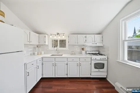 386 Kinderkamack Road Oradell NJ 07649