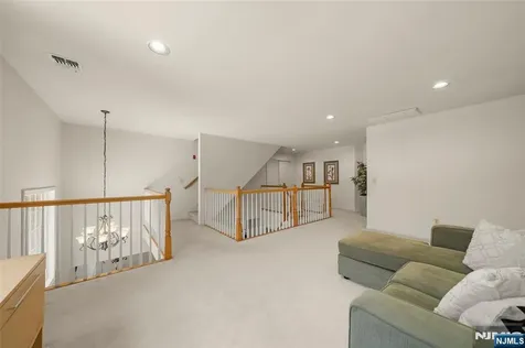 48 Bovensiepen Court Roseland NJ 07068