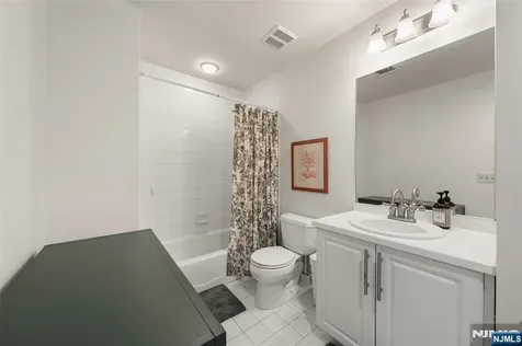 48 Bovensiepen Court Roseland NJ 07068