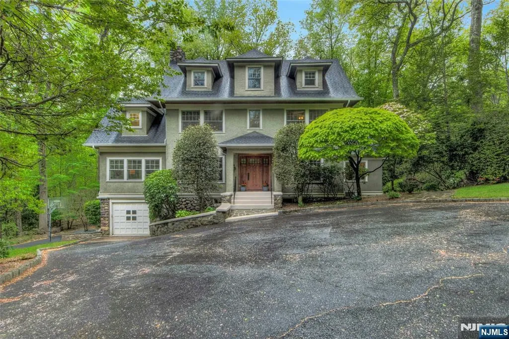 30 Tower Hill Road Mountain Lakes Boro NJ 07046