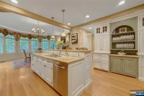 30 Tower Hill Road Mountain Lakes Boro NJ 07046