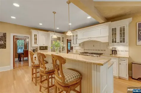 30 Tower Hill Road Mountain Lakes Boro NJ 07046