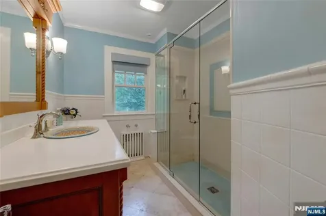 30 Tower Hill Road Mountain Lakes Boro NJ 07046