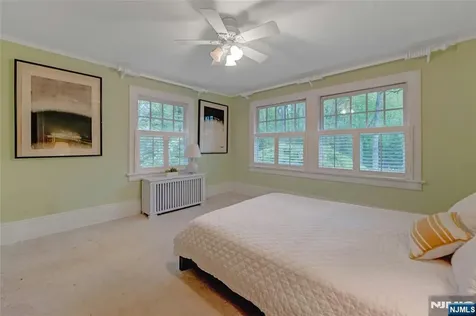 30 Tower Hill Road Mountain Lakes Boro NJ 07046