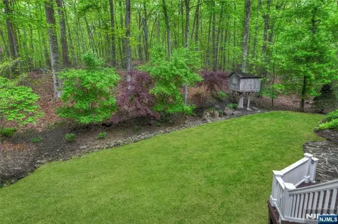 30 Tower Hill Road Mountain Lakes Boro NJ 07046