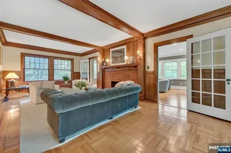 30 Tower Hill Road Mountain Lakes Boro NJ 07046