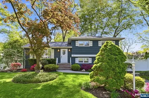 291 S Chestnut Street Twp of Washington NJ 07676