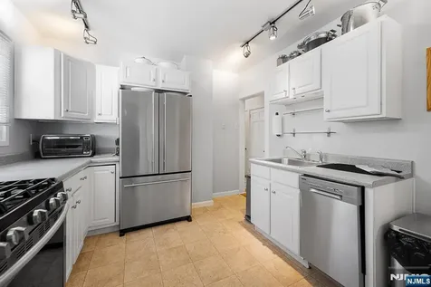 125 Alexander Avenue Montclair NJ 07043
