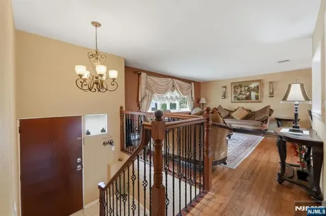 123 Cosman Street Twp of Washington NJ 07676