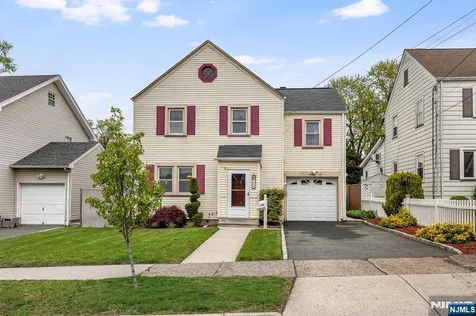 136 Sunset Avenue North Arlington NJ 07031