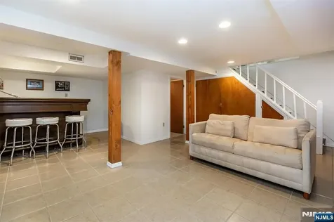 136 Sunset Avenue North Arlington NJ 07031