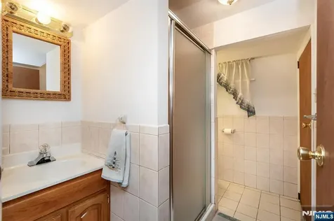 136 Sunset Avenue North Arlington NJ 07031