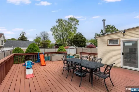 136 Sunset Avenue North Arlington NJ 07031