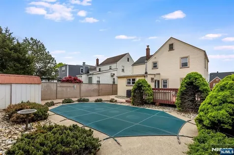 136 Sunset Avenue North Arlington NJ 07031