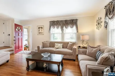 136 Sunset Avenue North Arlington NJ 07031