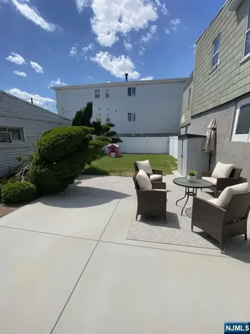 402 Cliff Street Fairview NJ 07022