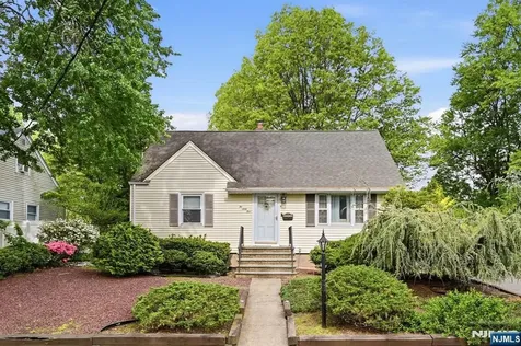 264 Fern Street Twp Of Washington NJ 07676