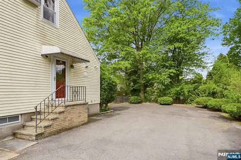 264 Fern Street Twp Of Washington NJ 07676