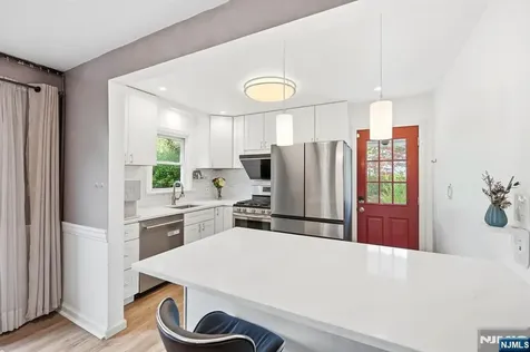 264 Fern Street Twp Of Washington NJ 07676