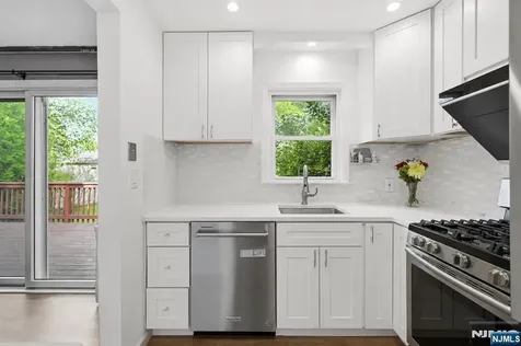 264 Fern Street Twp Of Washington NJ 07676