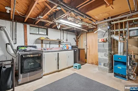 264 Fern Street Twp Of Washington NJ 07676