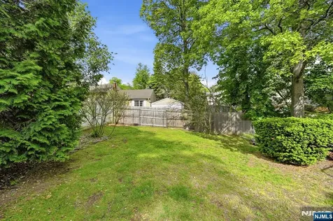 264 Fern Street Twp Of Washington NJ 07676