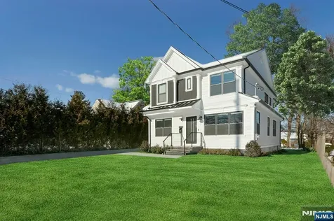 676 Ridgewood Road Oradell NJ 07649