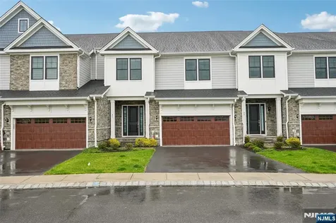 31 St Andrews Circle River Vale NJ 07675