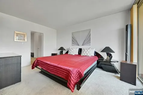 5 Horizon Road Fort Lee NJ 07024