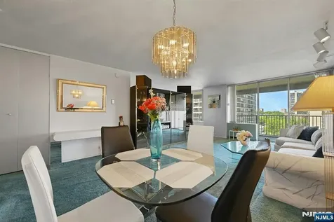 5 Horizon Road Fort Lee NJ 07024